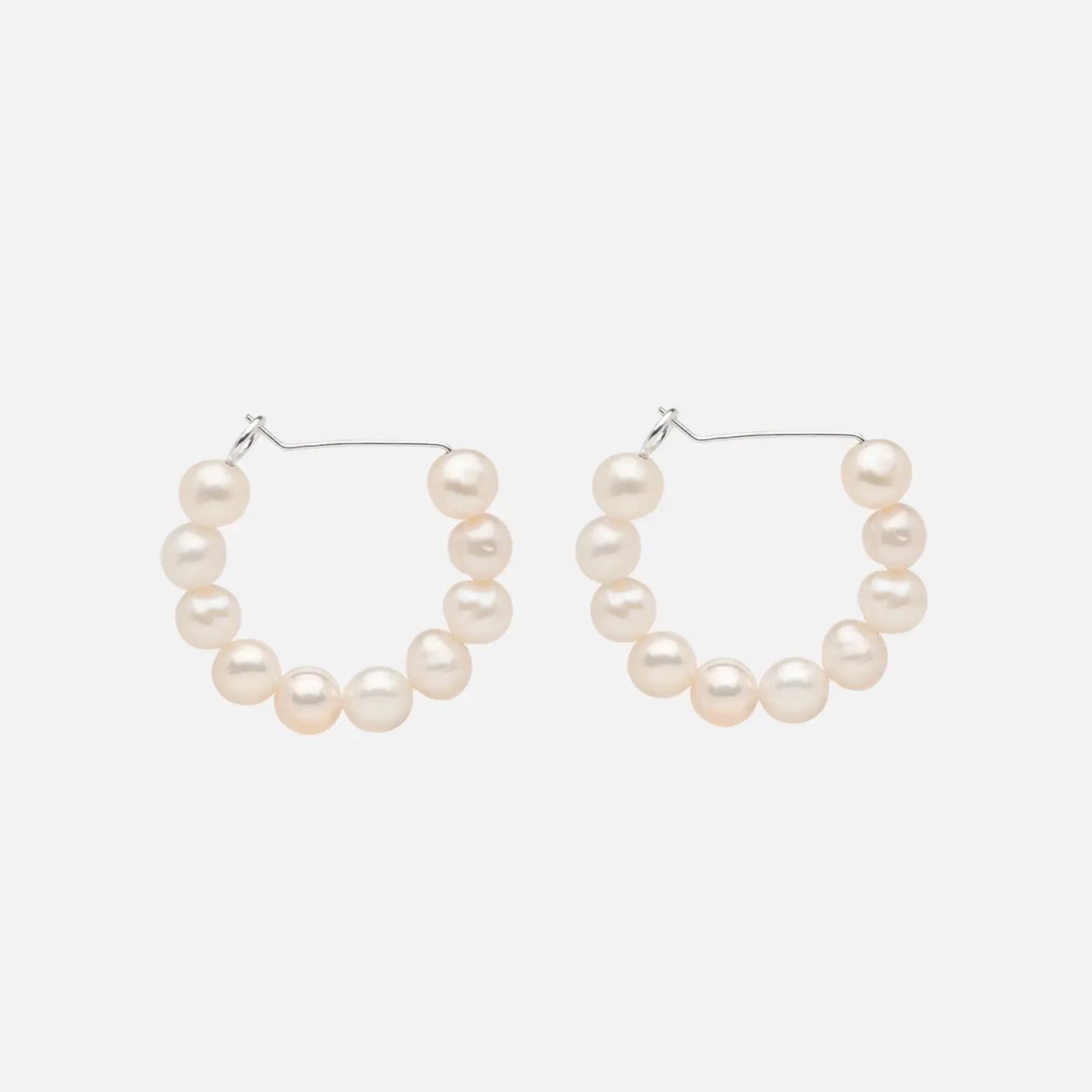 Kara Yoo Pearl Hoops