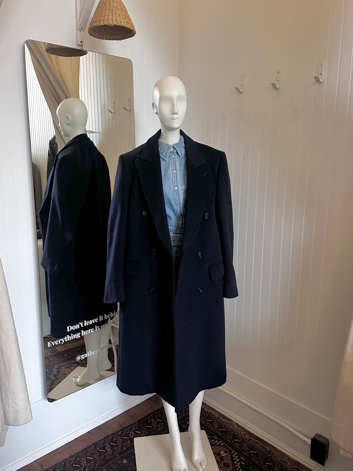 Vintage Navy Wool & Cashmere Coat (m/l)