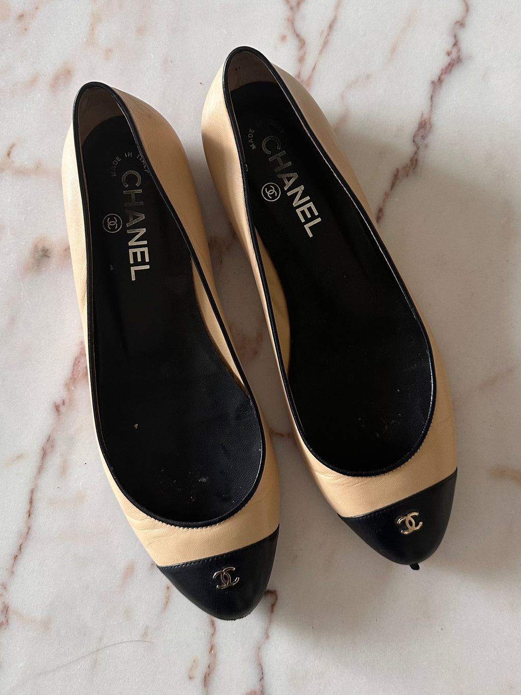 Chanel Ballet Flats (size 37.5)